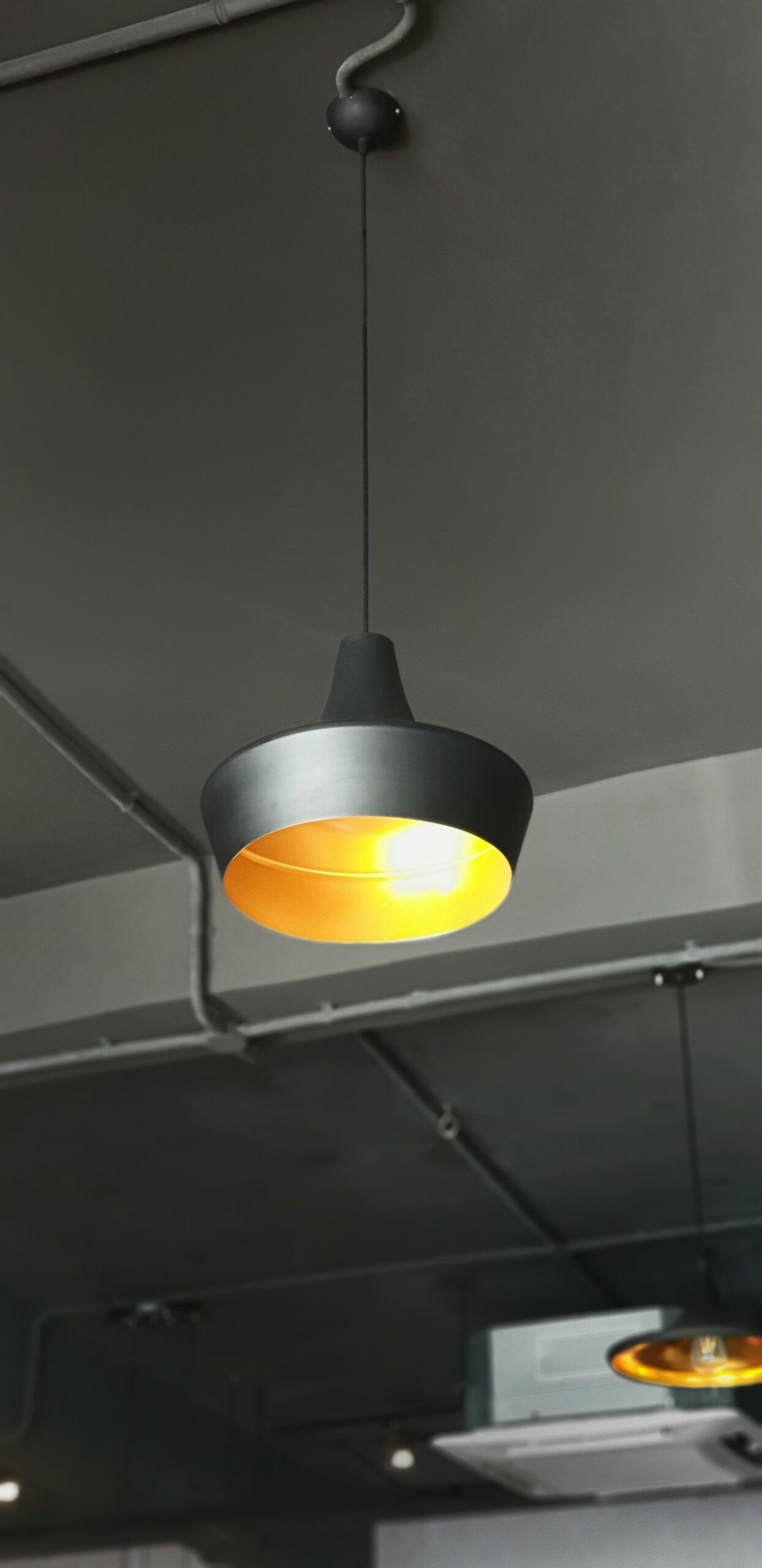 hanging lamp